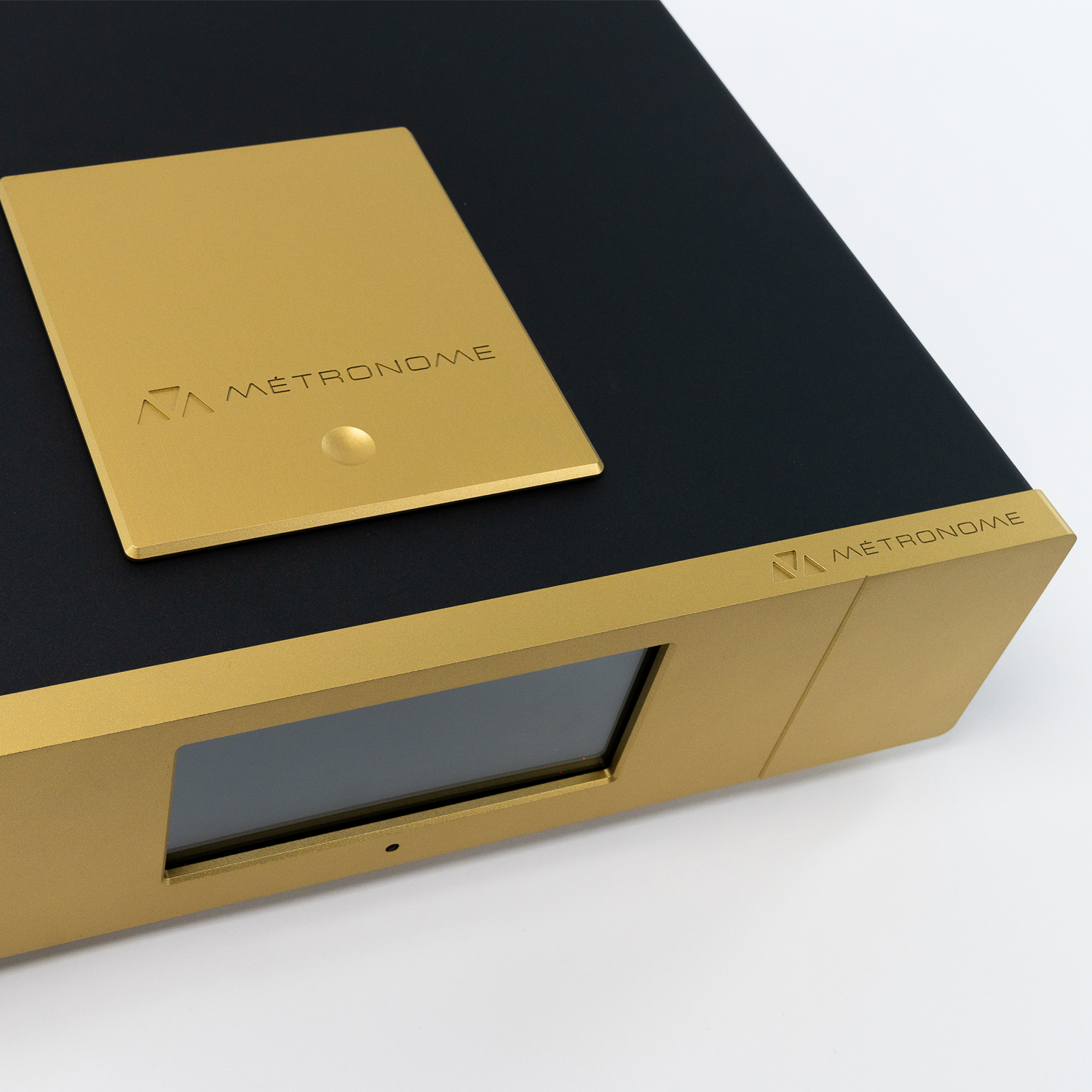 Aqwo 2 gold by Métronome