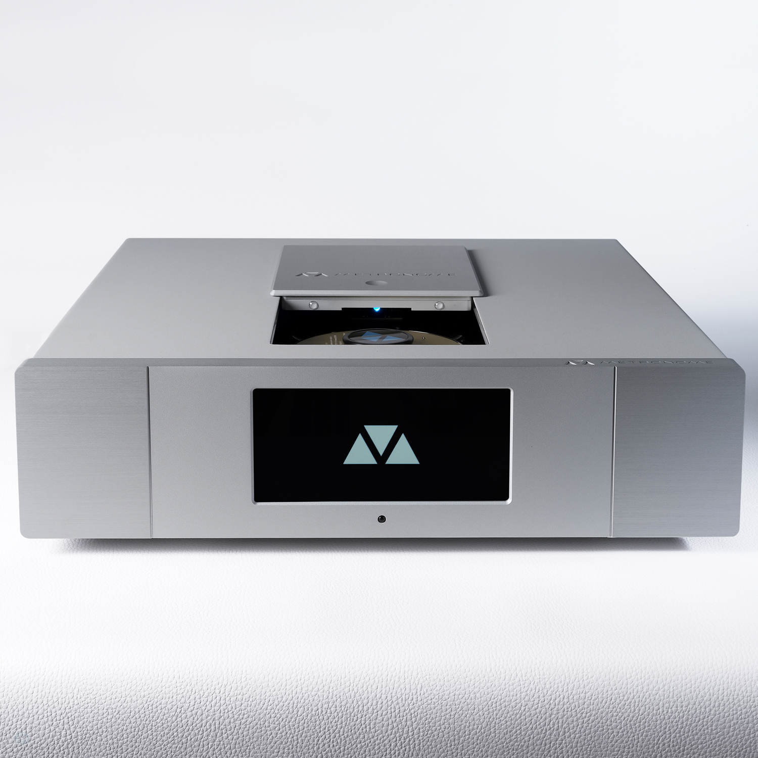 Aqwo 2 silver by Métronome